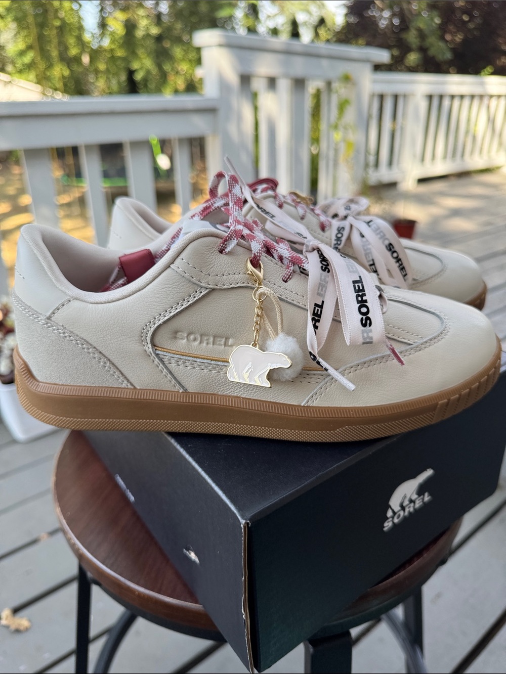 NEW Sorel Ona Drift Sneakers with Polar Bear Charm